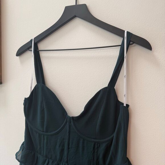 $99 Lulus Sincerely Poised Emerald Backless Bustier Tiered Maxi Dress size mediu - Picture 6 of 9